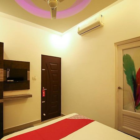 Hotel Oyo 10152 Rail View Residency Alappuzha Exterior foto