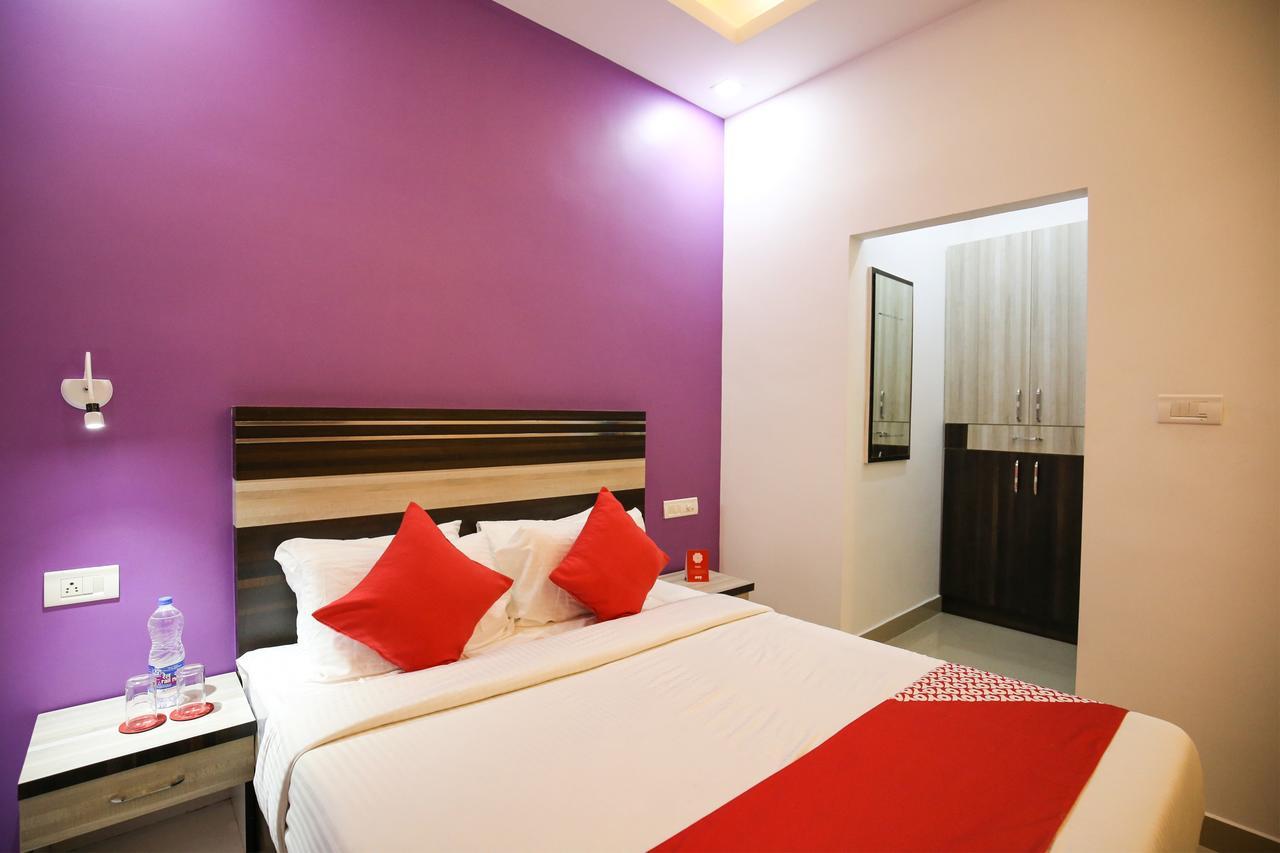 Hotel Oyo 10152 Rail View Residency Alappuzha Exterior foto